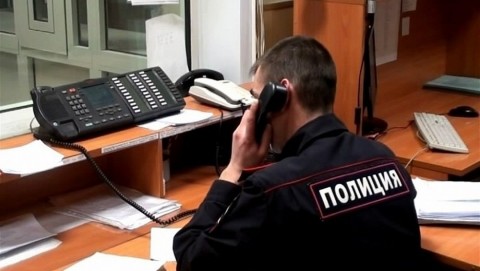 Полицейские в Эртильском районе задержали бариста, который сменил профессию на посыльного телефонных мошенников